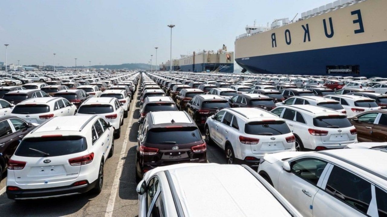 مجوز واردات خودرو به گمرک بندر دیر بوشهر صادر شد