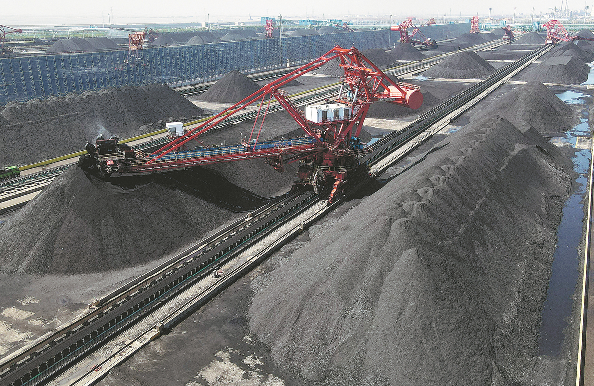 رشد کند تولید زغالسنگ در سرزمین اژدهای زرد؛ تولید به 3.4 میلیارد تن رسید/جهش 73درصدی واردات زغالسنگ چین
