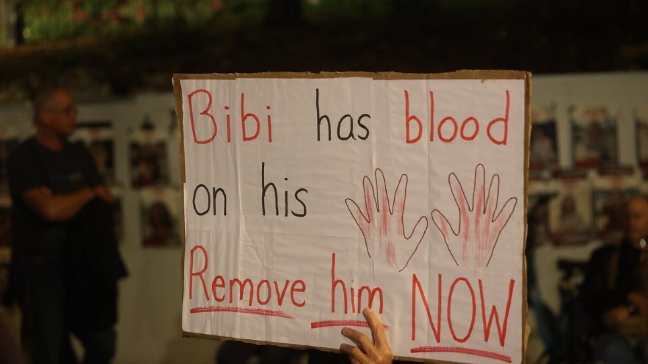 تظاهرات مقابل کنست رژیم صهیونیستی/ معترضان خواستار عزل نتانیاهو شدند