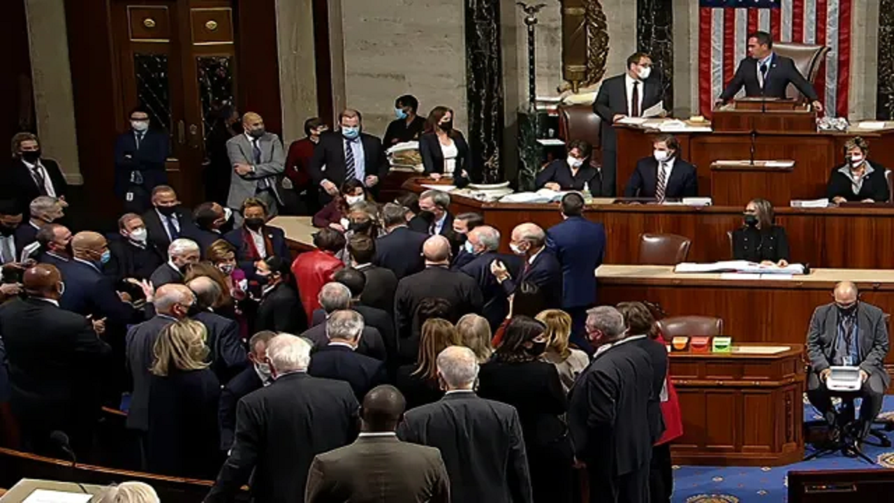 مجلس نمایندگان آمریکا یک لایحه بودجه موقت جدید تصویب کرد