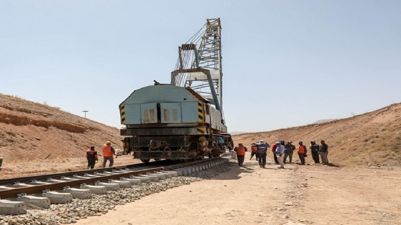 سوت اولین قطار در کردستان به صدا در می‌آید