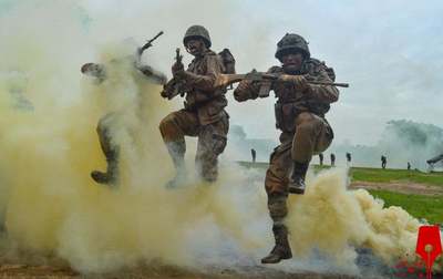 تمرین سربازان ارتش


/Jabalpur هند
