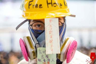 یک معترض در فرودگاه به تظاهرات می پیوندد
/هنگ کنگ ، چین