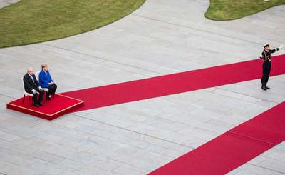 استقبال نشسته صدر اعظم آلمان آنگلا مرکل از نخست‌وزیر بریتانیا, بوریس جانسون/ برلین, آلمان